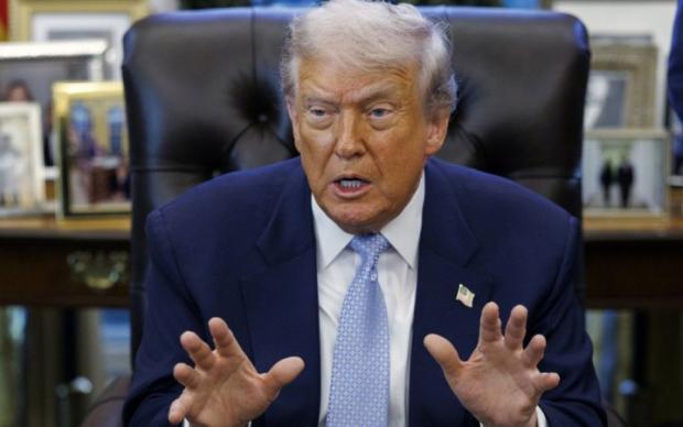 Гібридна роздача прапорів РФ танкерам нічого не означає: США наочно довели, де закінчуються кордони Росії