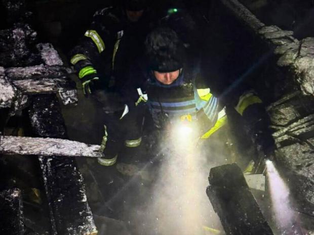 Пробило дві плити перекриття і спалило зібрання творів Леніна”: “Флеш” прокоментував “серйозність” удару “Орєшніком