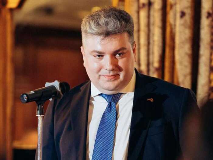 Адвокату Стецюку, якого пов’язують із Коломойським, призначили арешт із заставою понад мільйон