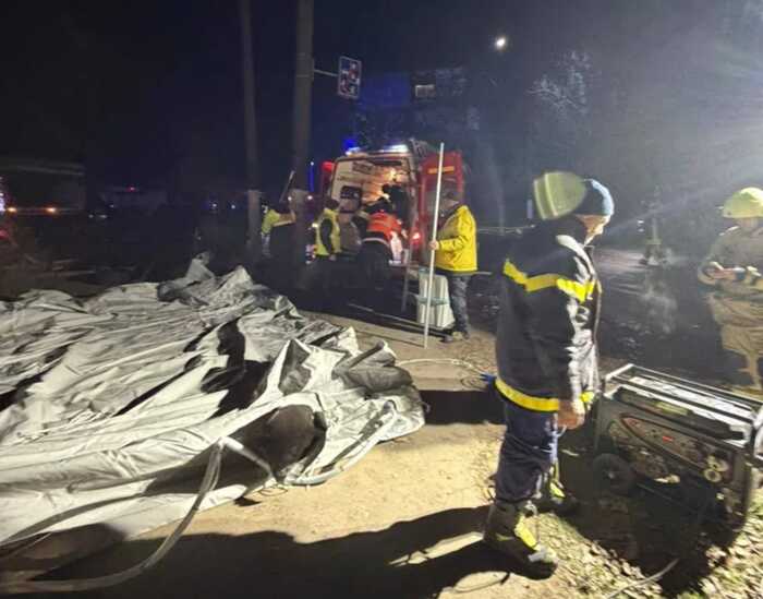 Росія атакувала Одещину: пожежі на складах і влучання в житлові будинки, є постраждалі