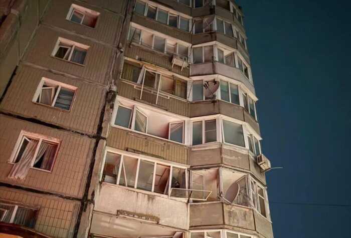 Унаслідок нічної атаки Росії на Київщині пошкоджено житло та є постраждалі