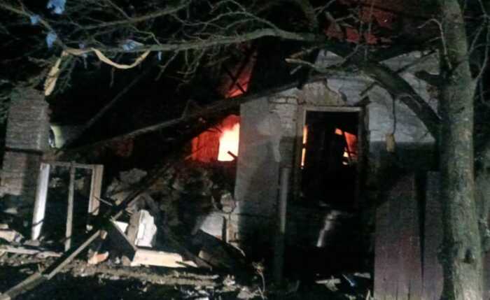 Армія РФ завдала удару по Дніпропетровщині: стались пожежі, є постраждалі