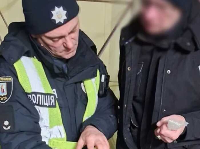 У Києві покарали охоронця, який під час масованого обстрілу не пустив людей до укриття