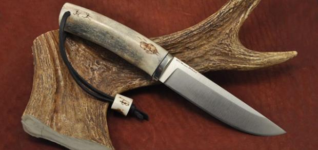 Завдала удару прямо на ліжку: На Житомирщині школярка зарізала свого хлопця через ревнощі