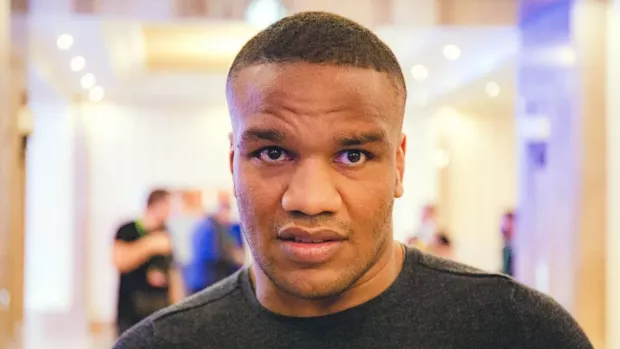 “Деякі батареї зрізали”: Жан Беленюк розповів, що до кінця зими залишився без опалення у квартирі