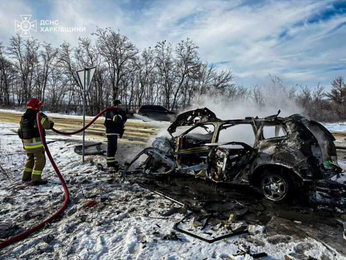 На Харківщині росіяни атакували авто медиків: загинула жінка, є постраждалі