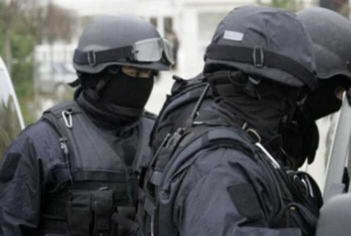 Знову за ґрати: що відомо про організатора замахів, якого раніше помилувала Санду