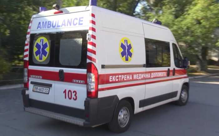 На Сумщині росіяни вдарили дроном по “швидкій”: четверо загиблих