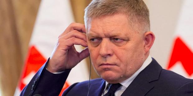 Фіцо погрожує заблокувати 90 млрд євро для України, якщо Орбан… програє вибори