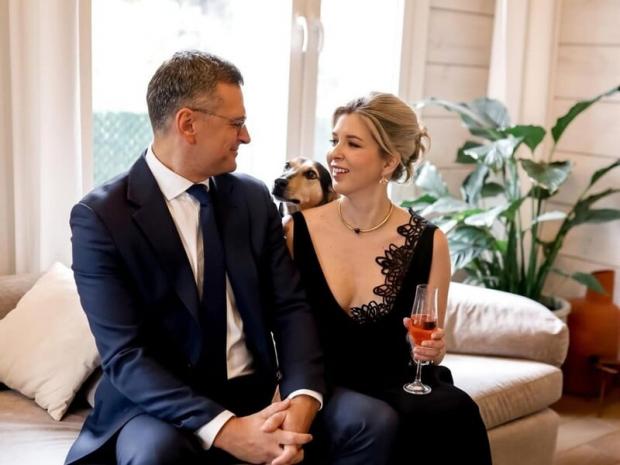 “У сина дорога школа, няня потрібна…”: Наречена Кулеби вразила доходами