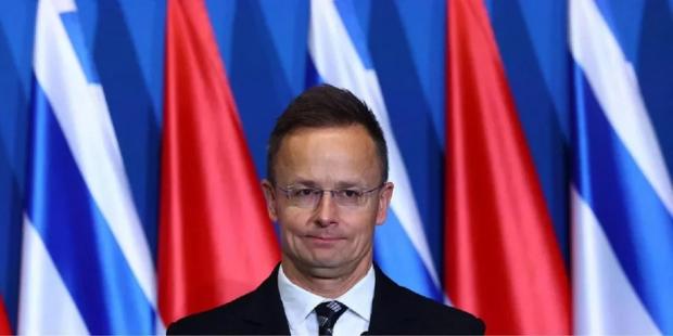 "Це серйозний злочин": Угорщина звинуватила місцевого журналіста-розслідувача у шпигуванні за Сіярто