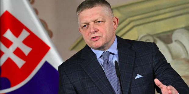 Бо не хоче “негайно” помиритися з РФ: Фіцо порівняв Євросоюз з “кораблем, що пливе назустріч смерті”