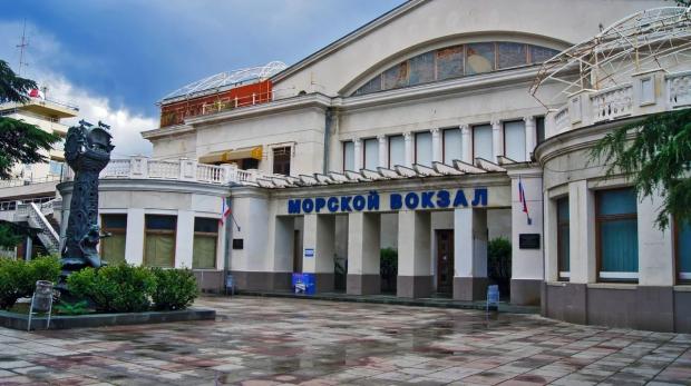 У окупованому Криму росіяни знищують популярну туристичну пам’ятку