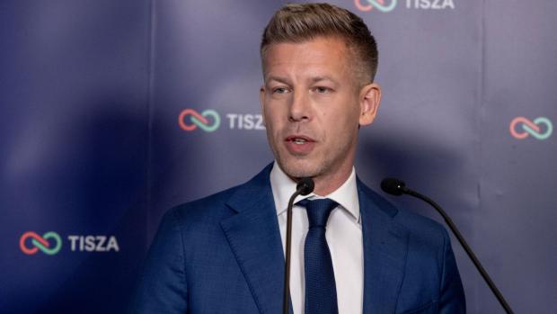 “Ох, не раділа б я аж так Петеру Мадяру, який таки блискуче переміг на виборах в Угорщині Віктора Орбана”, – Казанжи