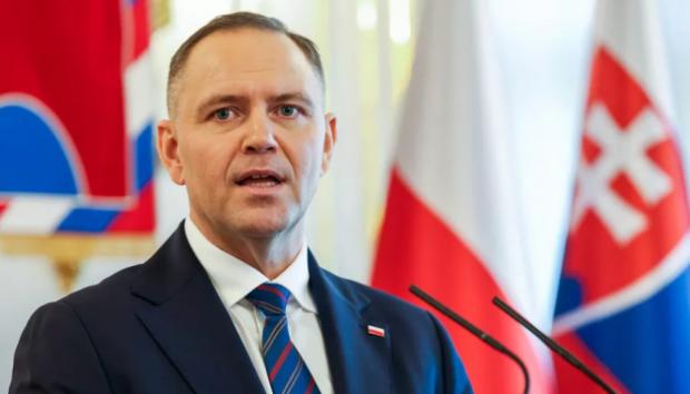 Якраз йшла розмова про заборону снюсу та електронних сигарет: Президент Польщі потрапив у курйозну ситуацію (відео)