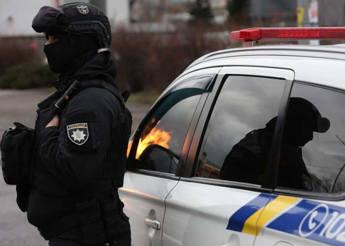 Псевдо‑СБУ і вимагання 60 тисяч доларів: на Хмельниччині діяло угруповання з «Мости», «Скіфів Поділля» та рецидивіста Геселева