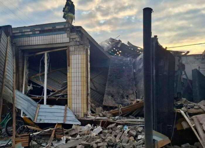 Нічна атака на Дніпропетровщину: загибла людина та четверо поранених у чотирьох районах області