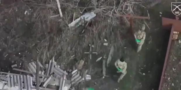 Раніше це здалося би фантастикою: Українські бійці за допомогою лише БПлА відбили полонених побратимів в окупанта (відео)