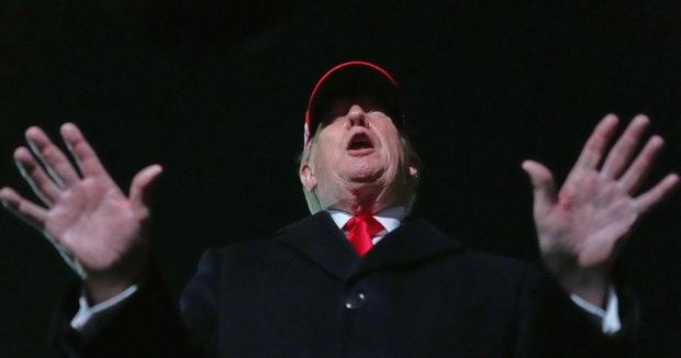 "Так, це правильно...": Трамп виключив військову допомогу Україні з бюджету на 2027-й рік