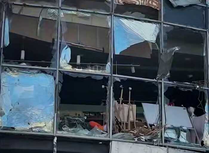 У Сумах під нічний удар дронів потрапив торговий центр