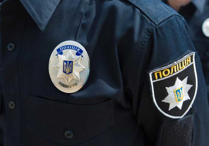 У Запоріжжі затримали поліцейського за підозрою у зґвалтуванні неповнолітньої
