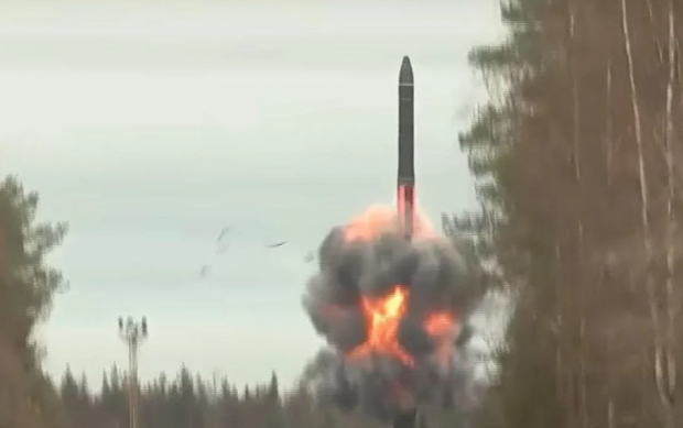 Експерт розповів, скільки Росія наразі має в своєму арсеналі ракет “Орєшнік” і що Україні з цим робити