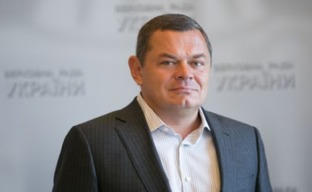 Скільки ширм не міняй… Нардеп від “ОПЗЖ” знов потрапив у корупційний скандал з тендерами на сотні мільйонів, – “Схеми”