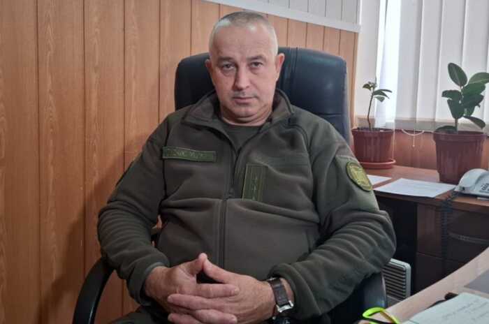 10 тисяч доларів або «прес-хата»?: начальника Одеського СІЗО Нікітіна звинувачують у поборах та знущаннях над ув’язненими