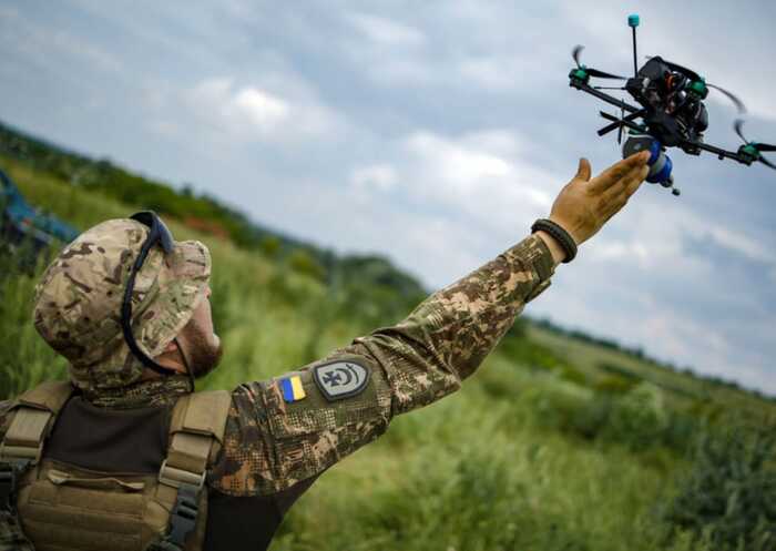 Україна повернулася до стратегії ізоляції Криму — тепер через дрони, а не танки, — The Telegraph