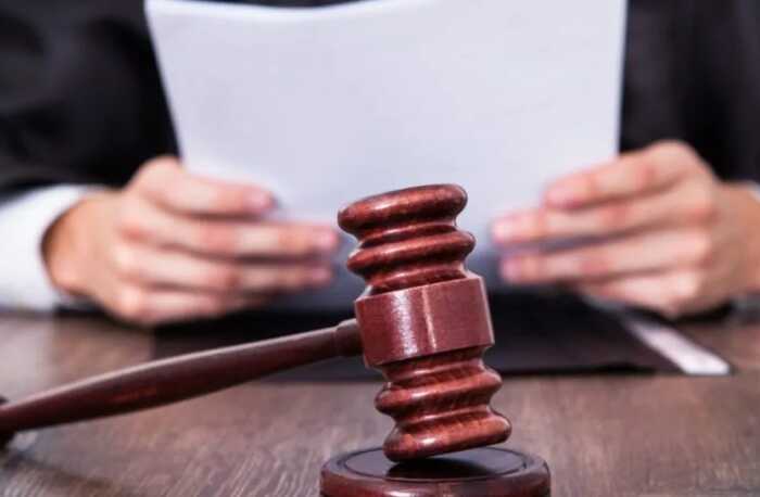 Мільйонні махінації на кодах: у Києві суд оштрафував митного брокера дилера агротехніки
