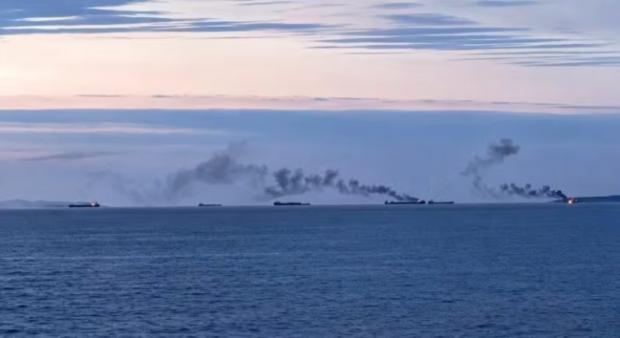 Москва продовжує посилати на заклання свої танкери: Мадяр відзвітував про потоплені судна в Азовському морі чергової ночі