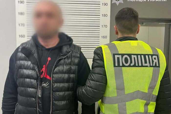 Продавав чужі машини й залишав гроші собі: киянину загрожує до 12 років за шахрайську схему