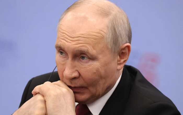 Паливна криза в РФ: Путін визнав дефіцит бензину та черги на АЗС після успішних ударів України по російських НПЗ
