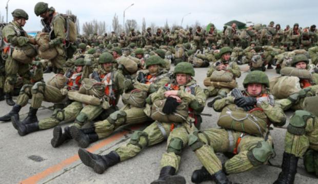 БПЛА підсікають як коса молоду траву: Американський експерт розповів, скільки новонавернений російський контрактник залишається живим
