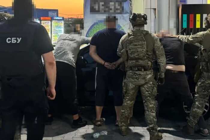 До 23 тисяч доларів за втечу від мобілізації: СБУ і Нацполіція розгромила дев’ять схем ухилянтів
