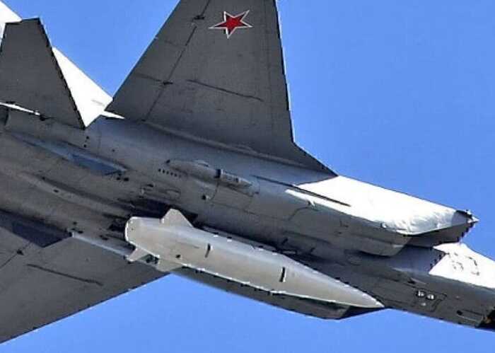 Росія призупинила виробництво "Кинджалів" та X-32,  — Скібіцький
