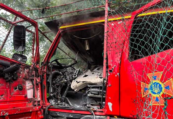 РФ вдарила по машині ДСНС на Запоріжжі, коли рятувальники їхали на виклик