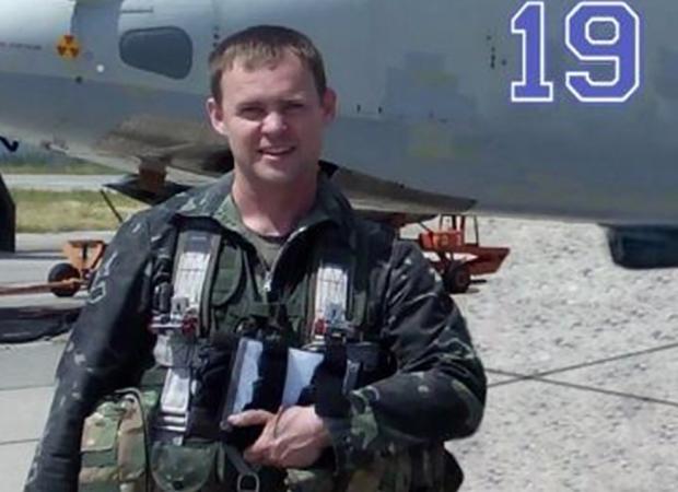 Пілоту, який 24 лютого 2022 року направив свій палаючий Су-25 на колону окупантів, нарешті присвоїли звання Героя України