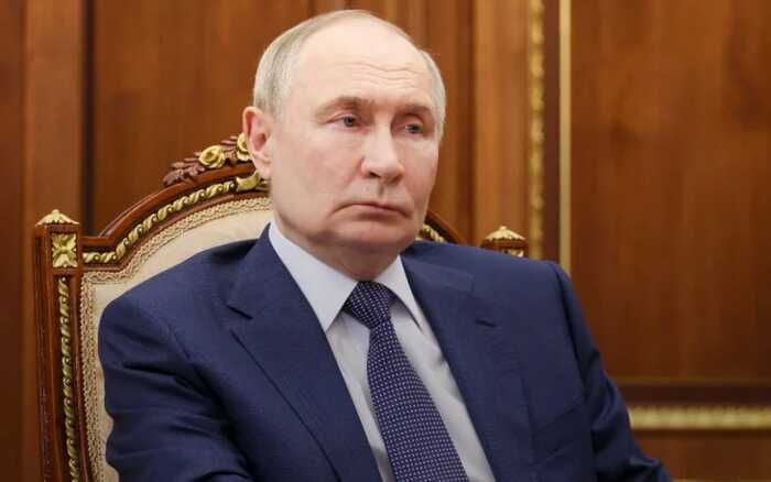Bloomberg: Путін готується до багаторічної війни і нарощує фінансування армії