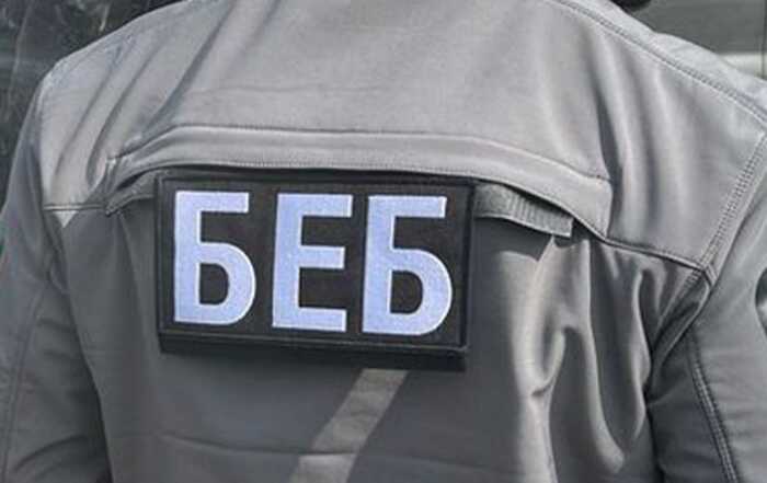 Морозиво для прикриття контрабанди: БЕБ розкрило деталі схеми з цигарками та спиртом на понад 7 мільйонів гривень